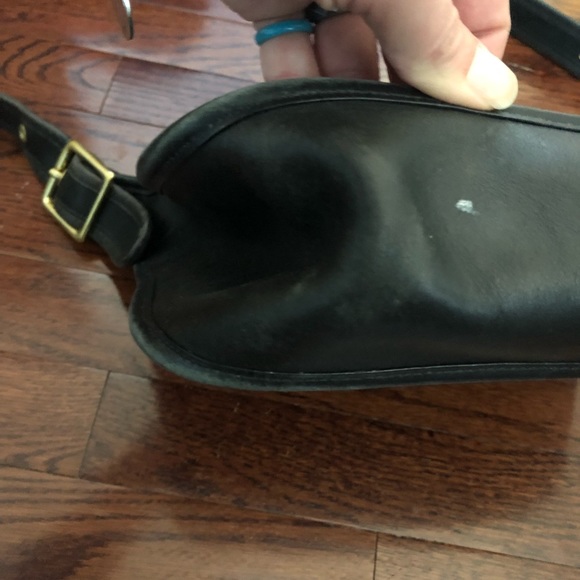 🍄SOLD🍄 Black Coach Leather Crossbody - Picture 3 of 7